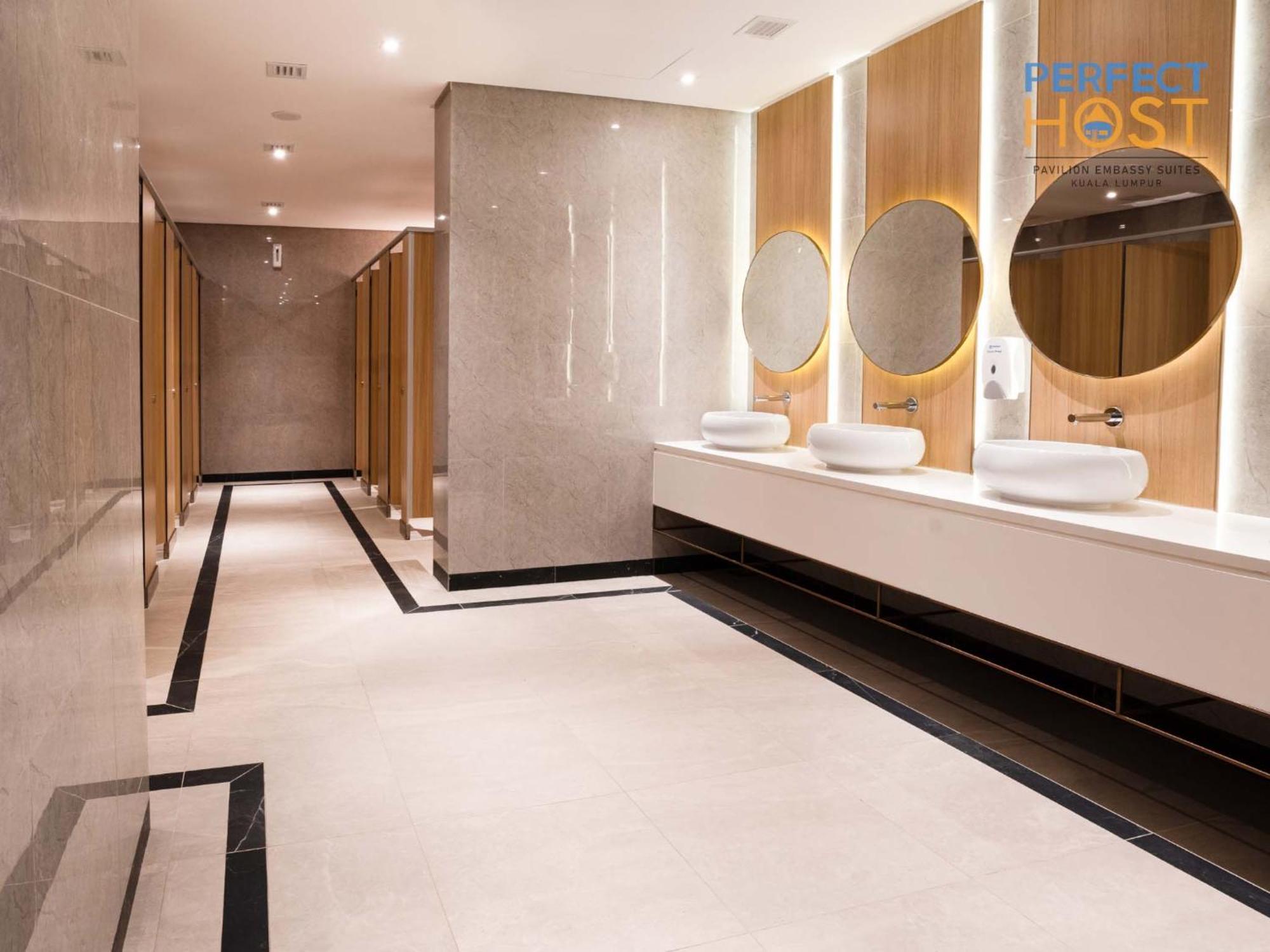 Pavilion Embassy Suites Kl By Perfect Host Kuala Lumpur Exterior photo
